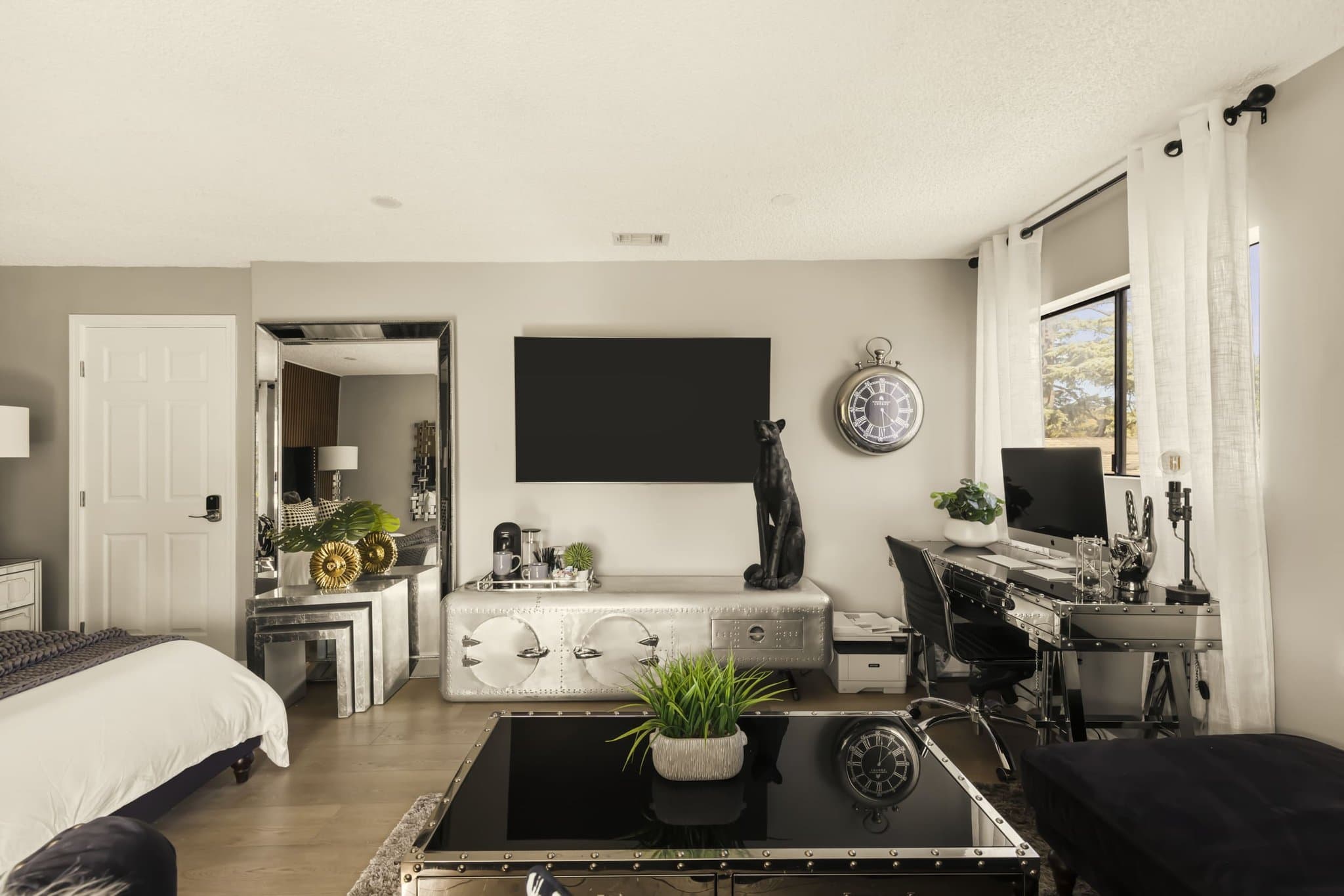Reseda Apartment: 7355 Garden Grove Ave