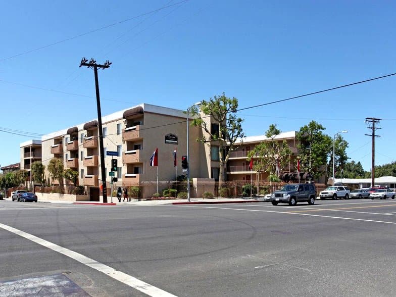 Sylmer Apartment: 13950 Foothill Blvd