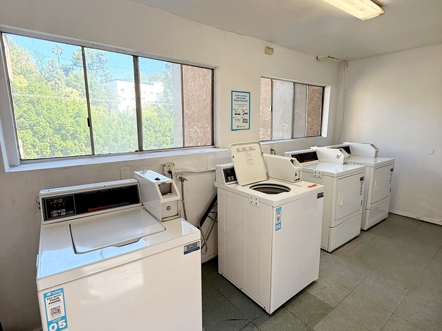 Los Angeles Apartment: 4688 S Huntington Dr