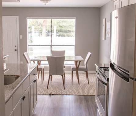 Houston Multiplex: WILCREST ARBOR TOWNHOMES 10901 Village Bend Ln