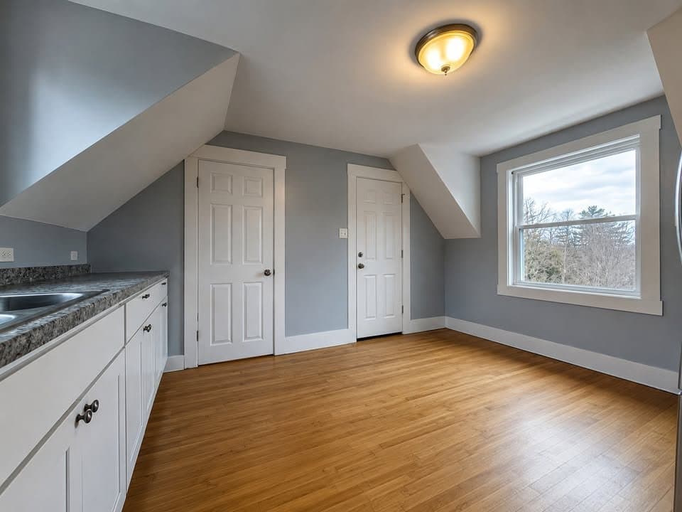 Auburn Townhome: 88 Western Ave