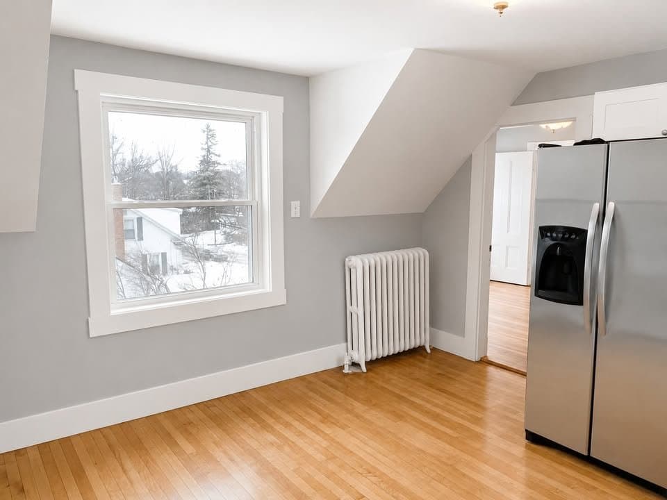 Auburn Townhome: 88 Western Ave