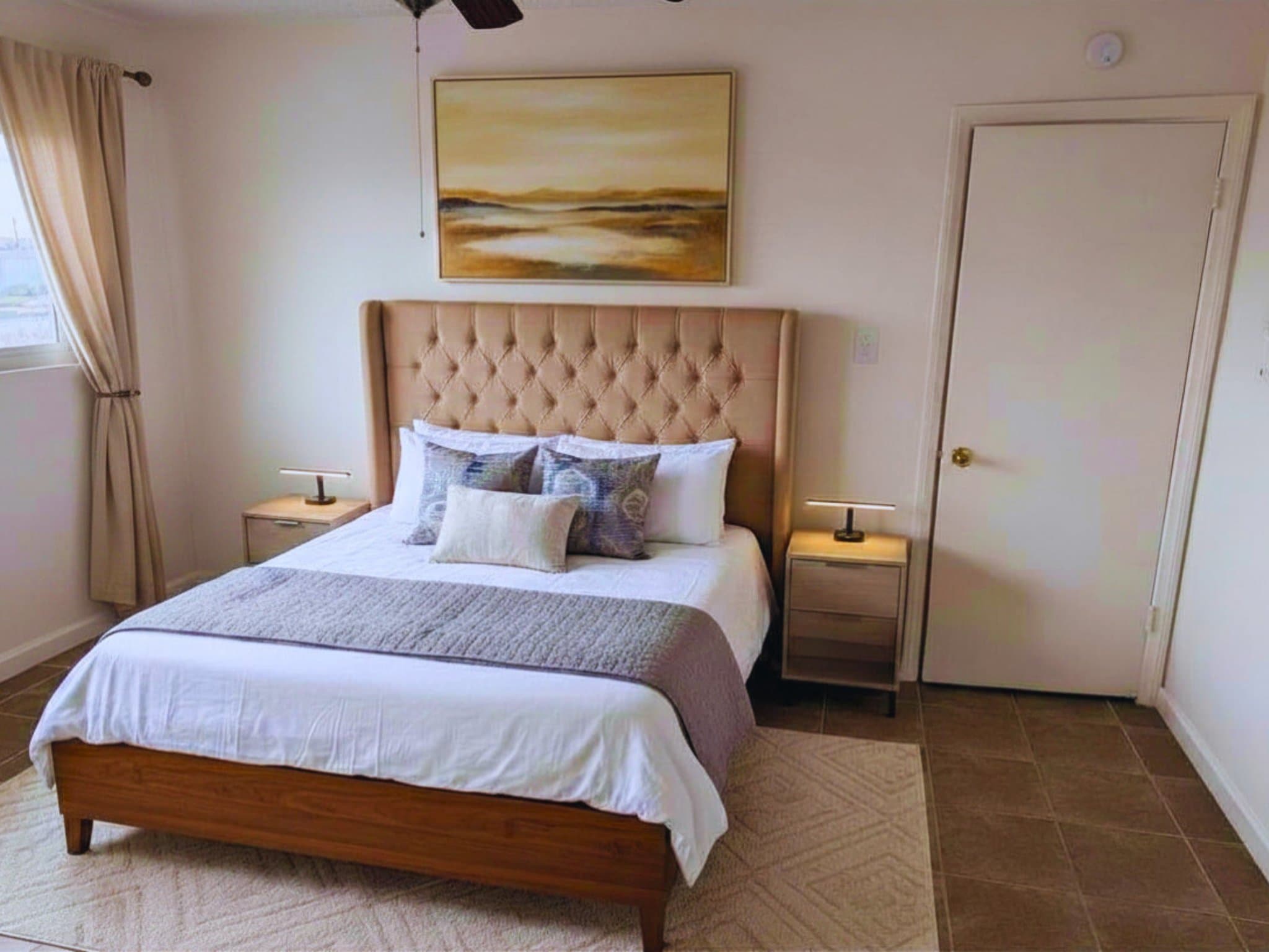Downey Condo: 11118 Newville Ave