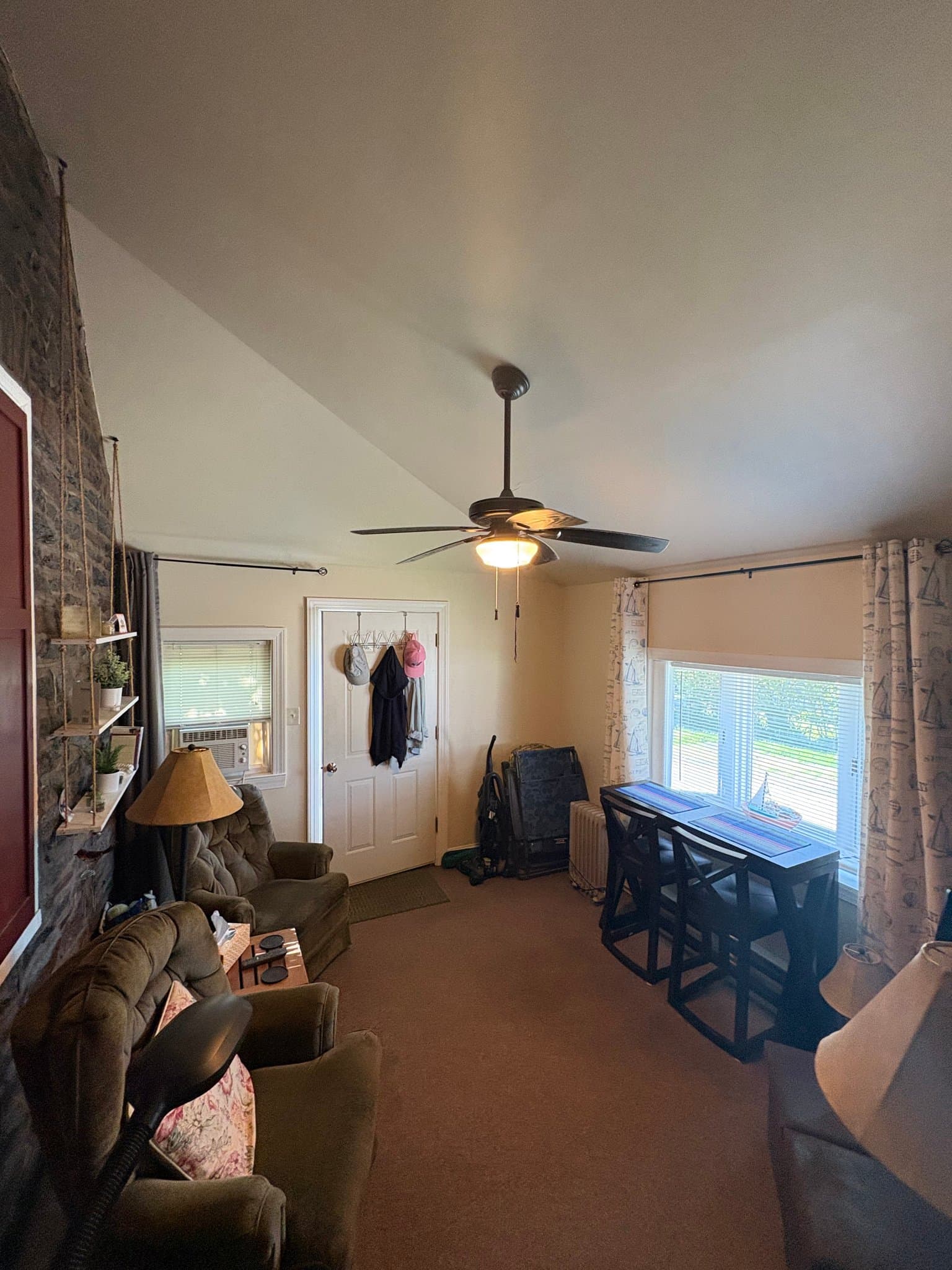 Jenkintown Apartment: 266 Shelmire St