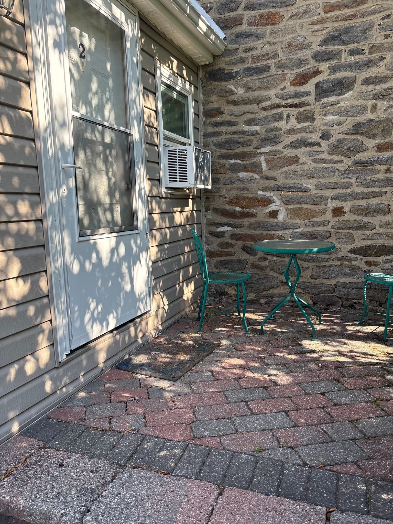 Jenkintown Apartment: 266 Shelmire St