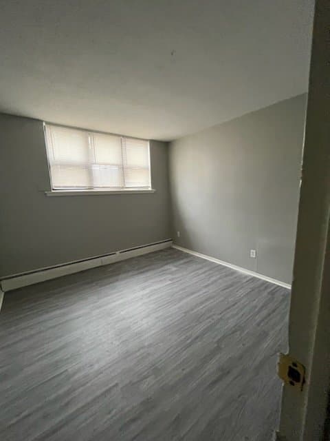 Hartford Apartment: 65 Bulkeley Ave