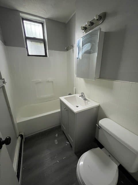 Hartford Apartment: 65 Bulkeley Ave