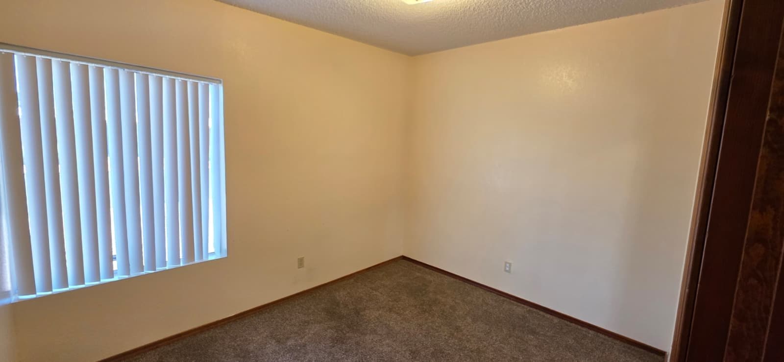 Mesa Multiplex: Mesa Dr - E Frost Cir (24 Units)