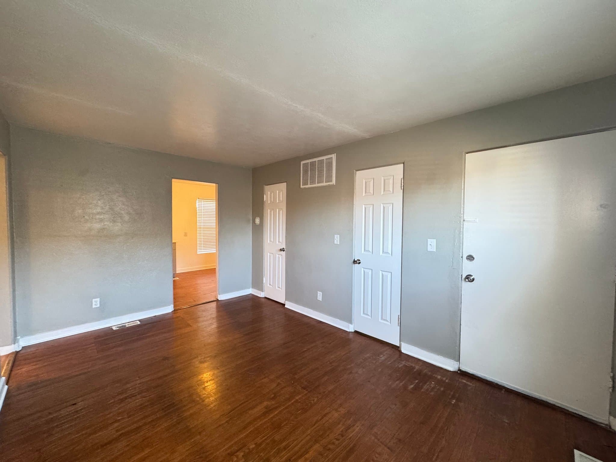 Oklahoma City Apartment: 2030 NW 25th St
