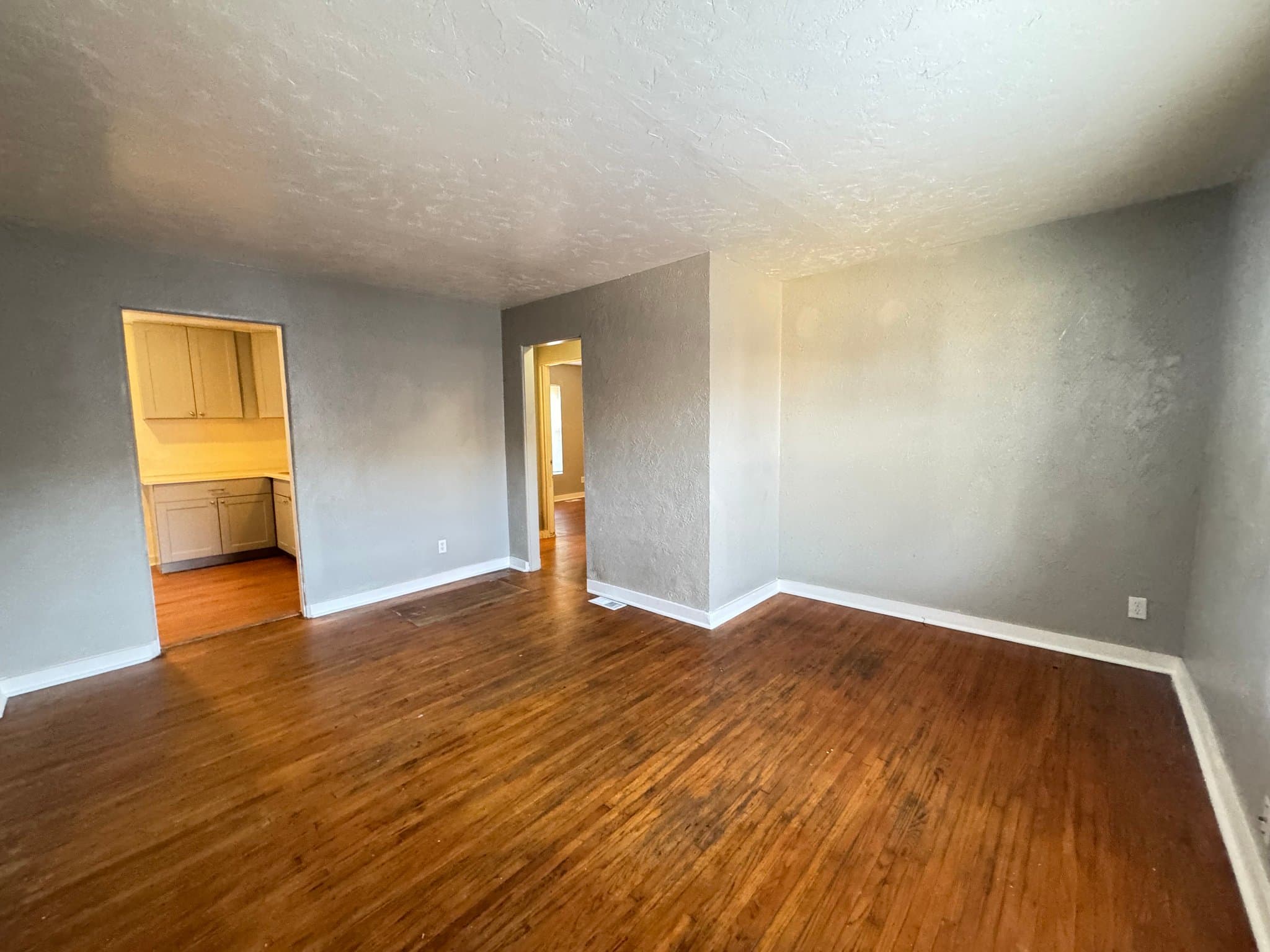 Oklahoma City Apartment: 2030 NW 25th St