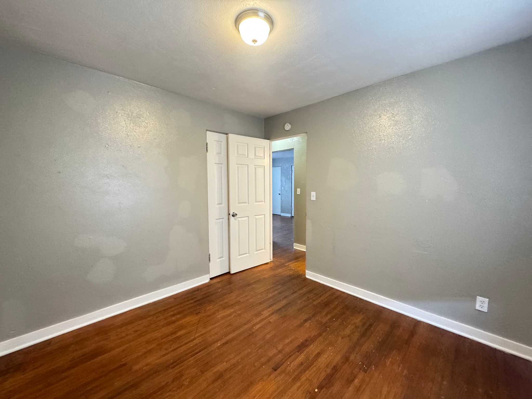 Oklahoma City Apartment: 2030 NW 25th St