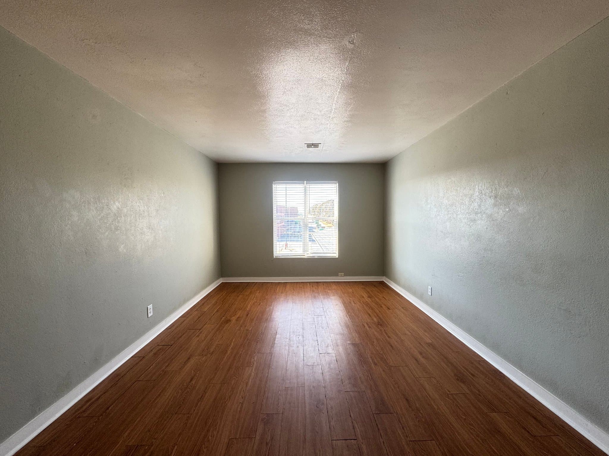 Oklahoma City Apartment: 2030 NW 25th St