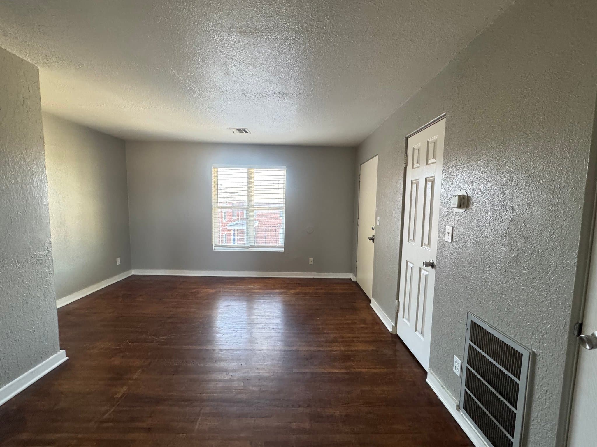 Oklahoma City Apartment: 2030 NW 25th St