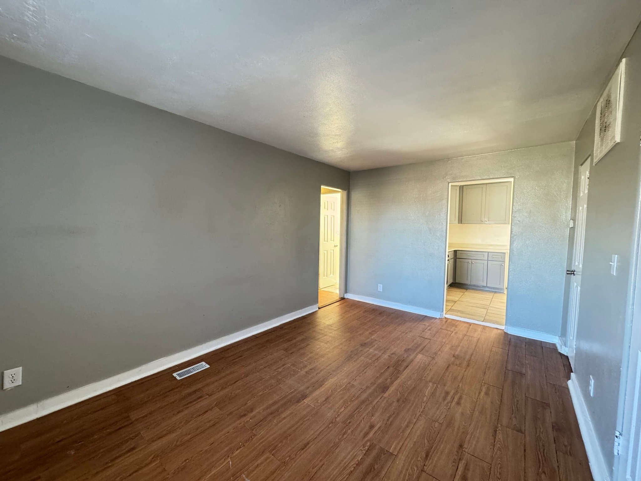 Oklahoma City Apartment: 2030 NW 25th St