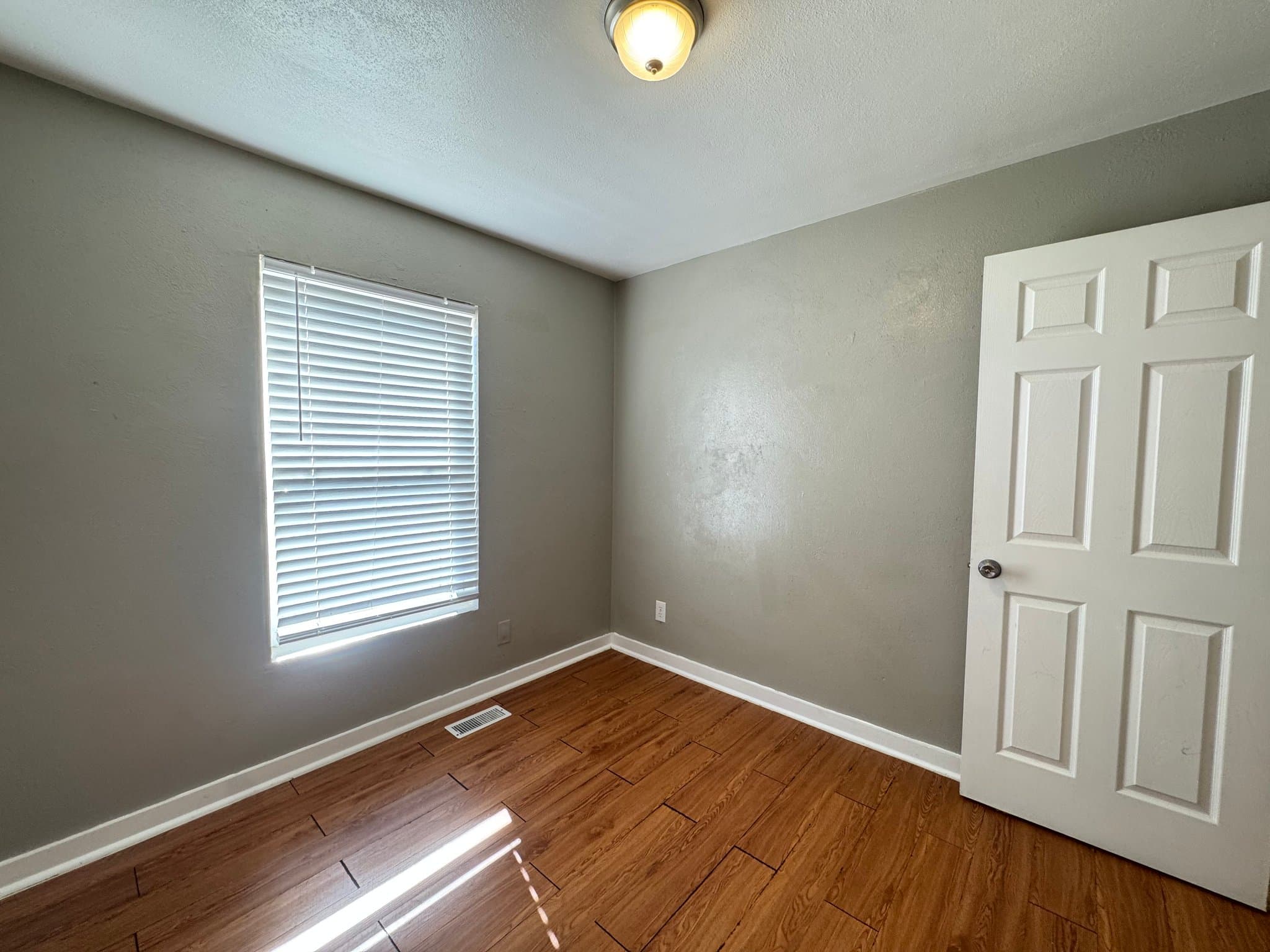 Oklahoma City Apartment: 2030 NW 25th St