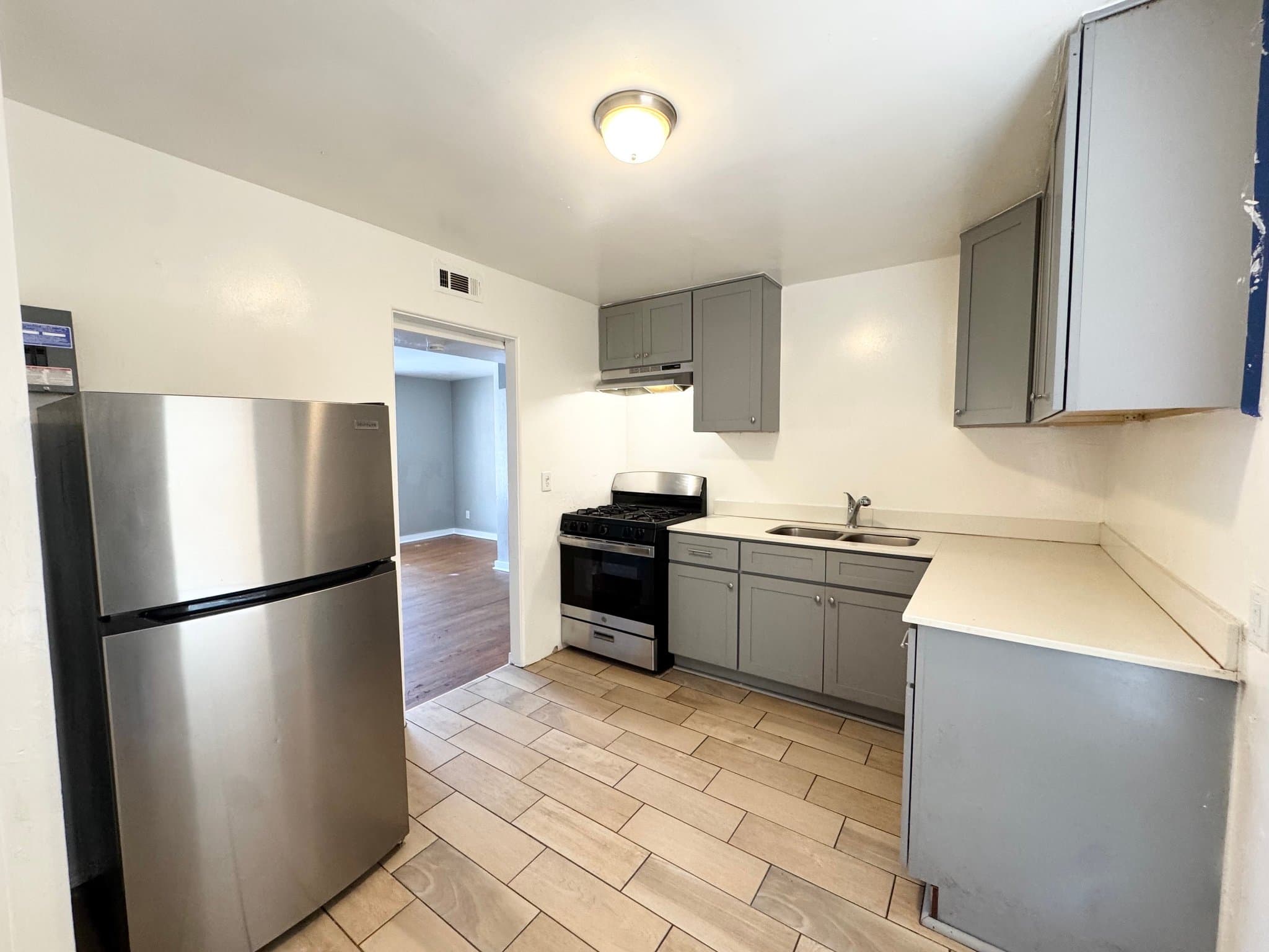 Oklahoma City Apartment: 2030 NW 25th St