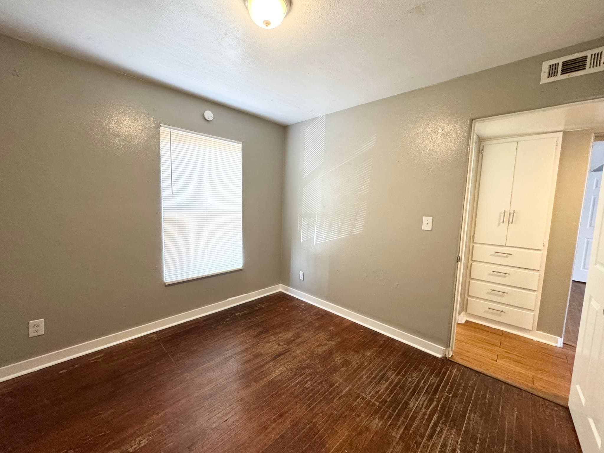 Oklahoma City Apartment: 2030 NW 25th St