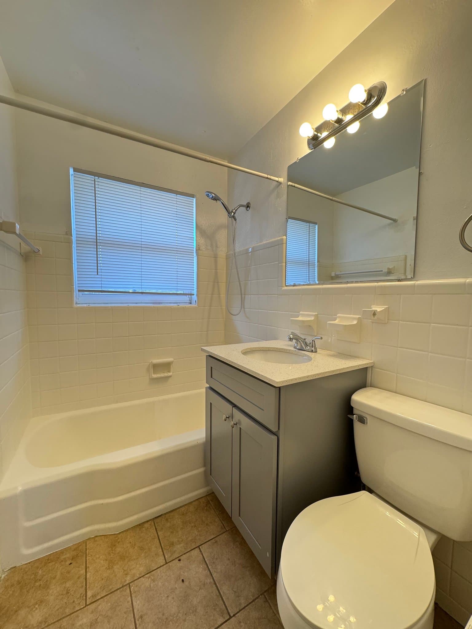 Oklahoma City Apartment: 2030 NW 25th St