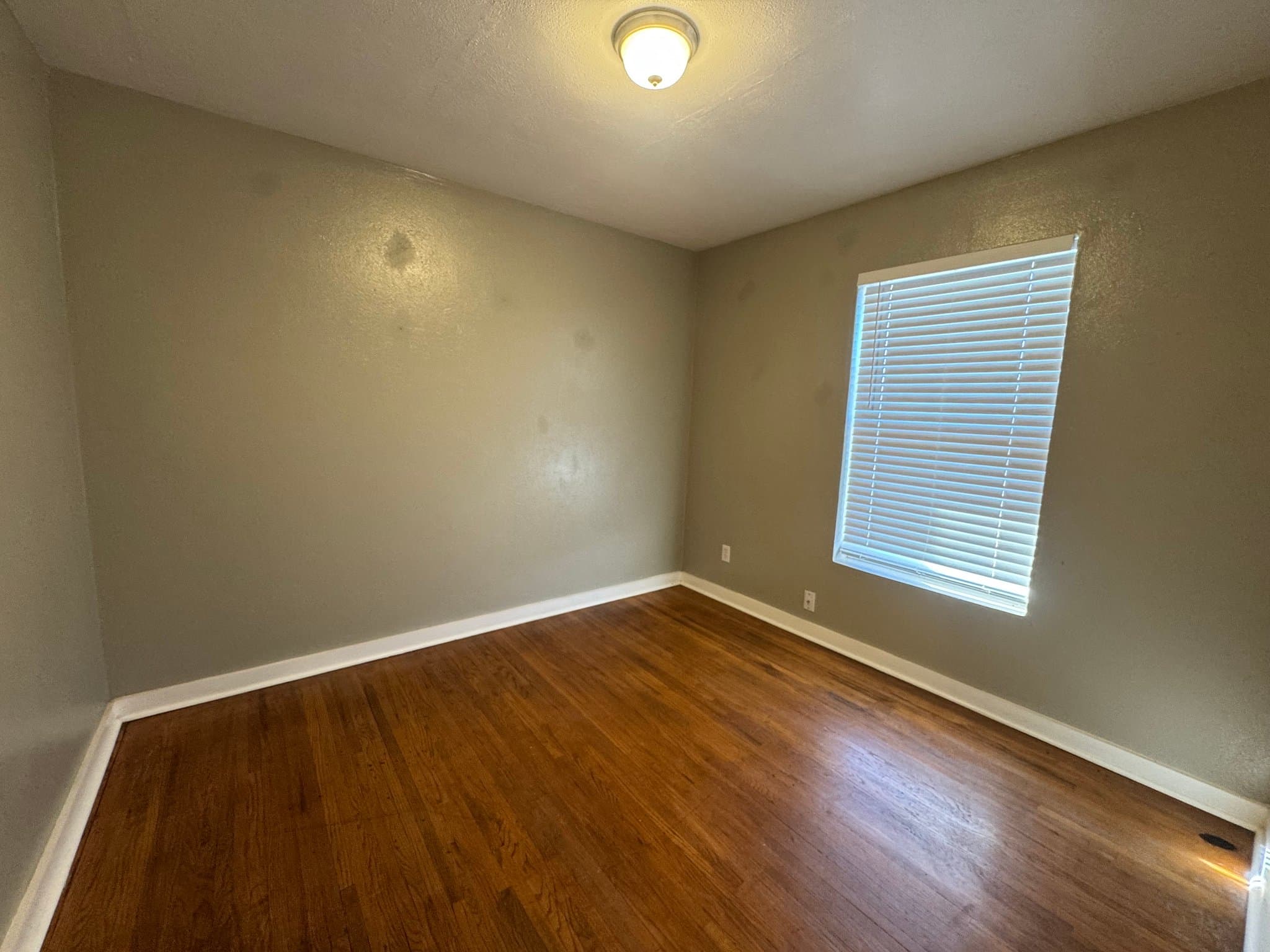 Oklahoma City Apartment: 2030 NW 25th St