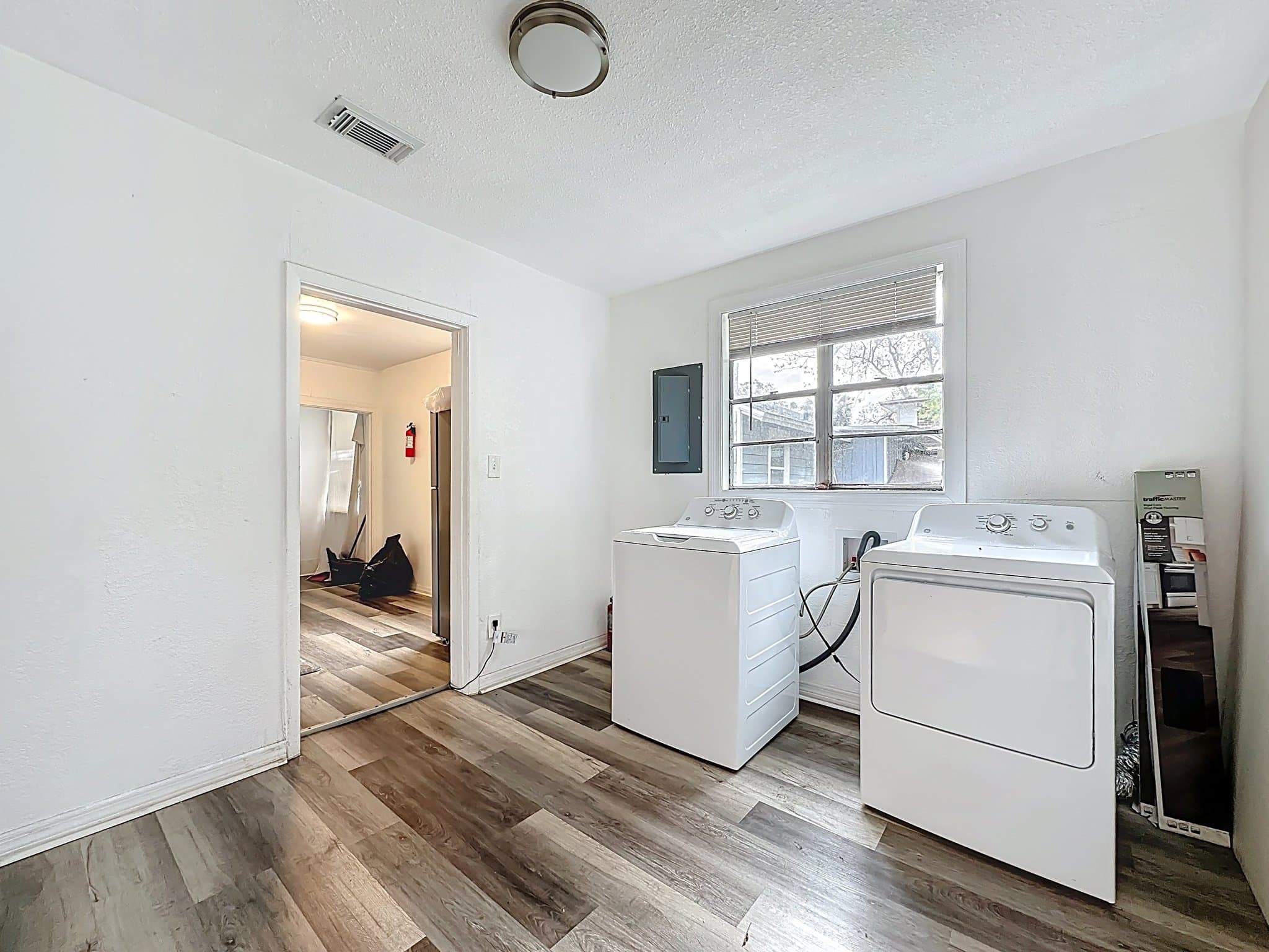 Jacksonville Single Room: 842 W 31st St
