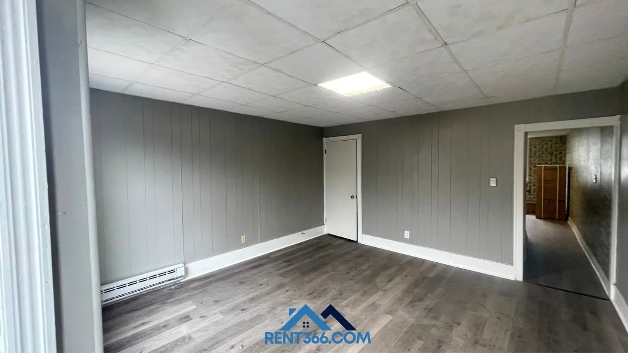 Ashland Condo: 929 Centre St, Ashland, PA