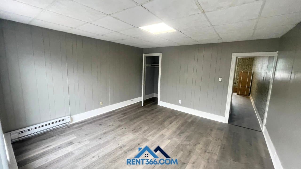 Ashland Condo: 929 Centre St, Ashland, PA
