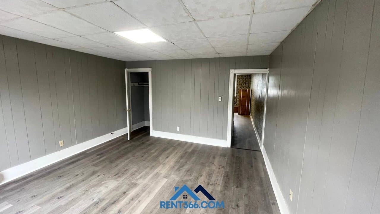 Ashland Condo: 929 Centre St, Ashland, PA