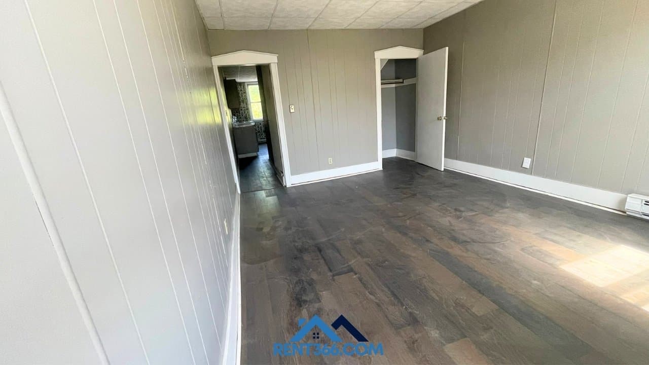 Ashland Condo: 929 Centre St, Ashland, PA