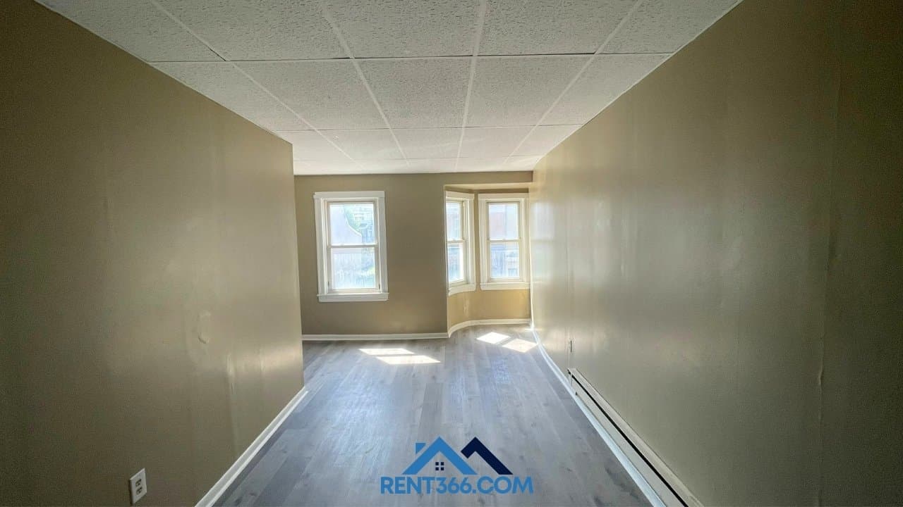 Ashland Condo: 929 Centre St, Ashland, PA