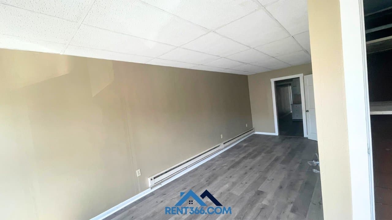 Ashland Condo: 929 Centre St, Ashland, PA