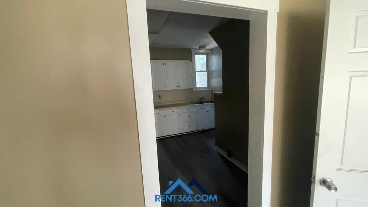 Ashland Condo: 929 Centre St, Ashland, PA