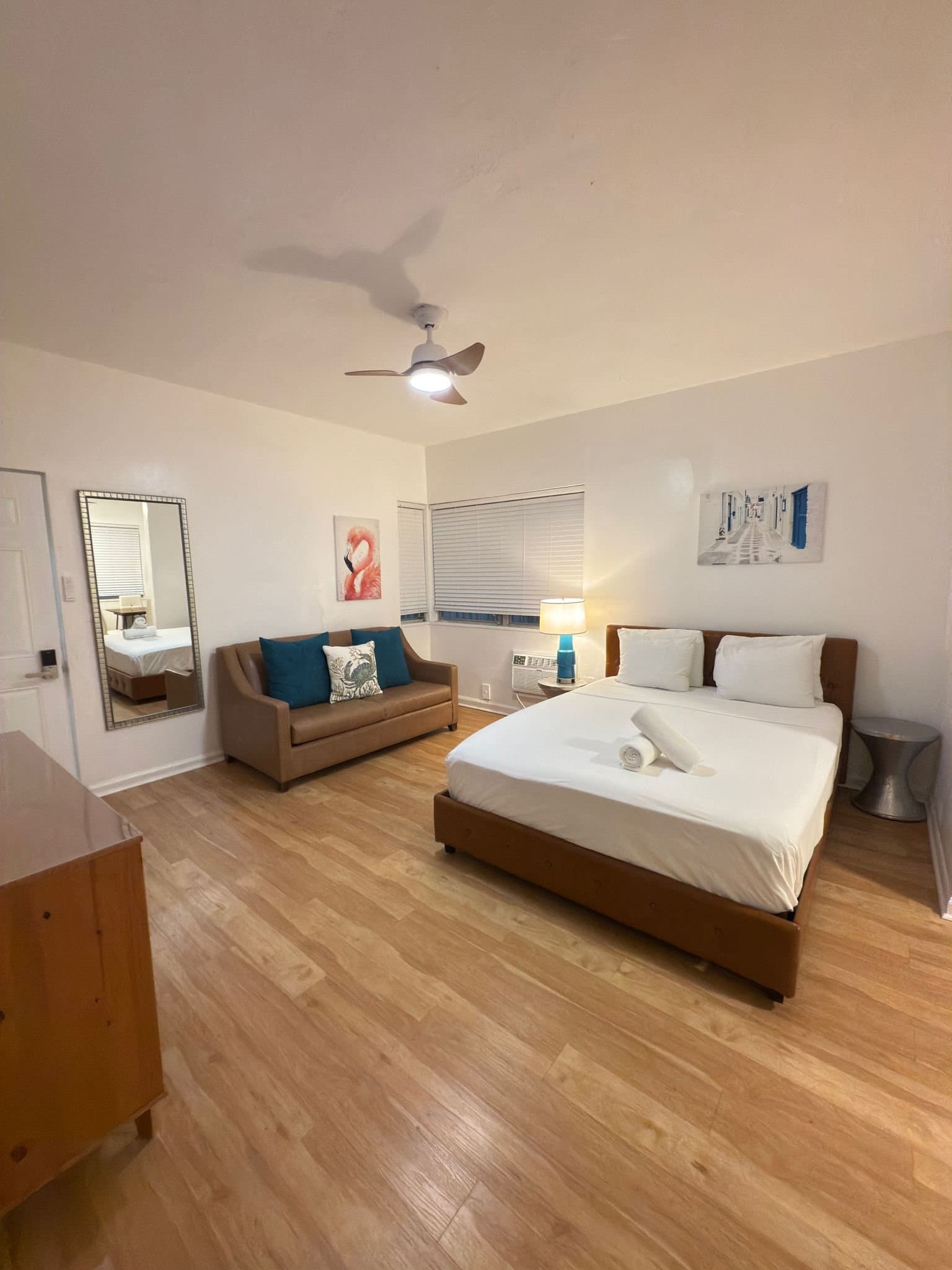 miami beach Apartment: 545 michigan ave