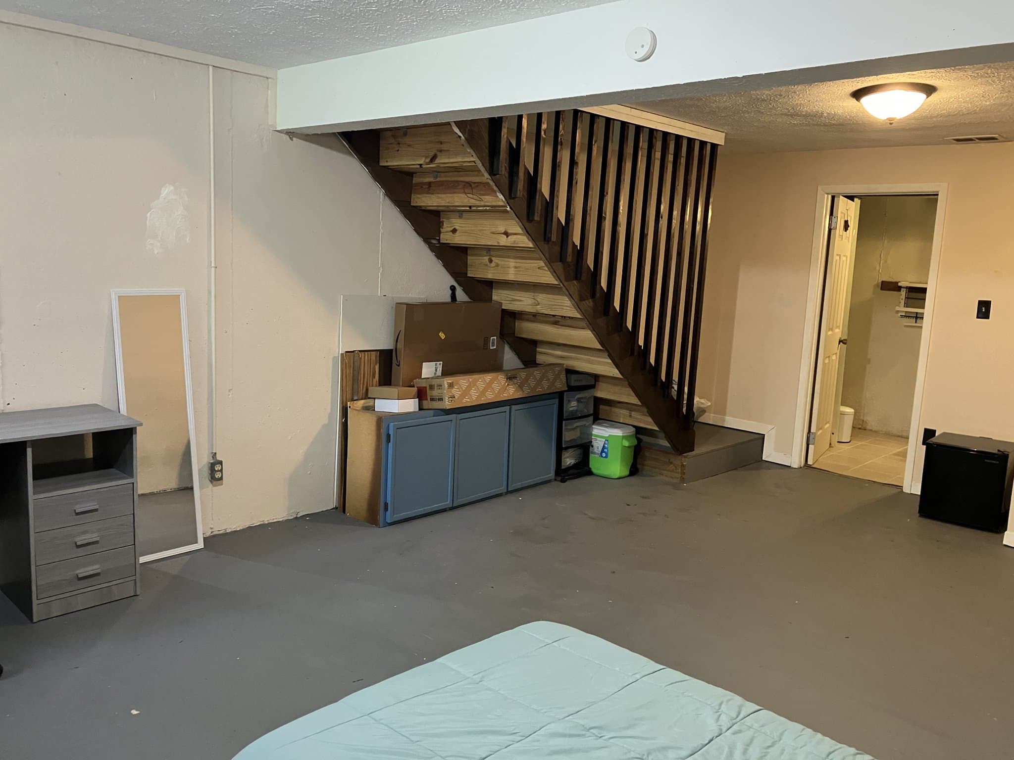 Bloomington Single Room: 526 E Graham Pl
