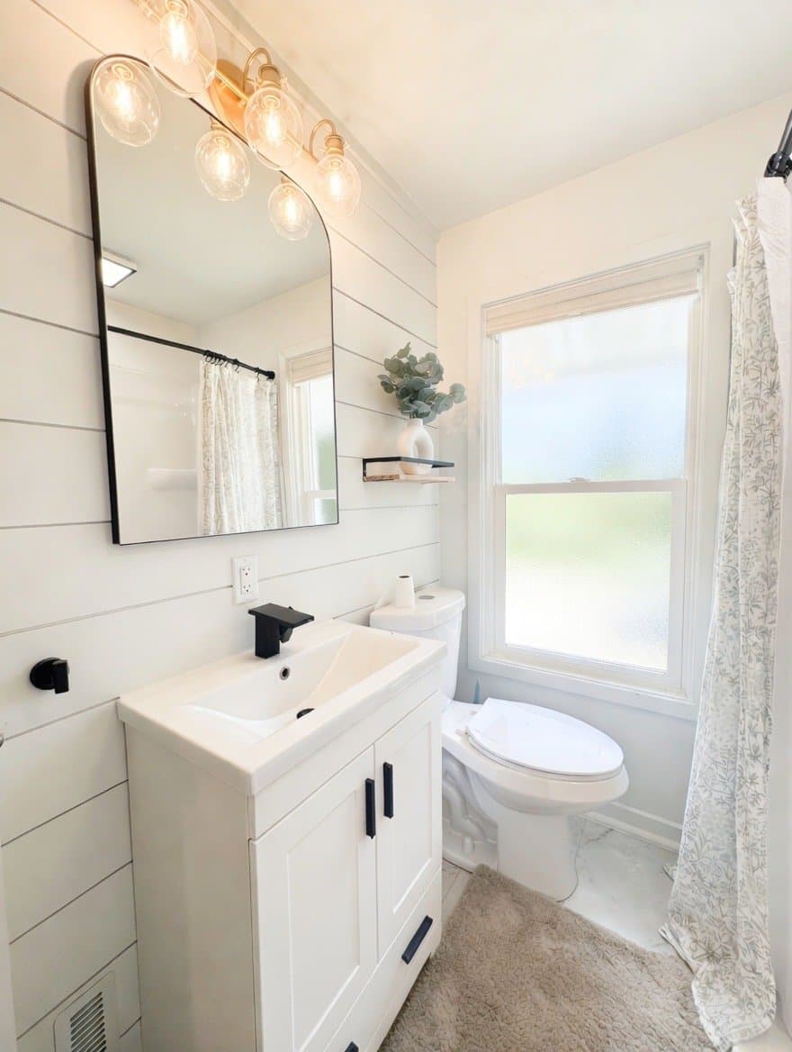 Sturgeon Bay Townhome: 1333 Rhode Island St.