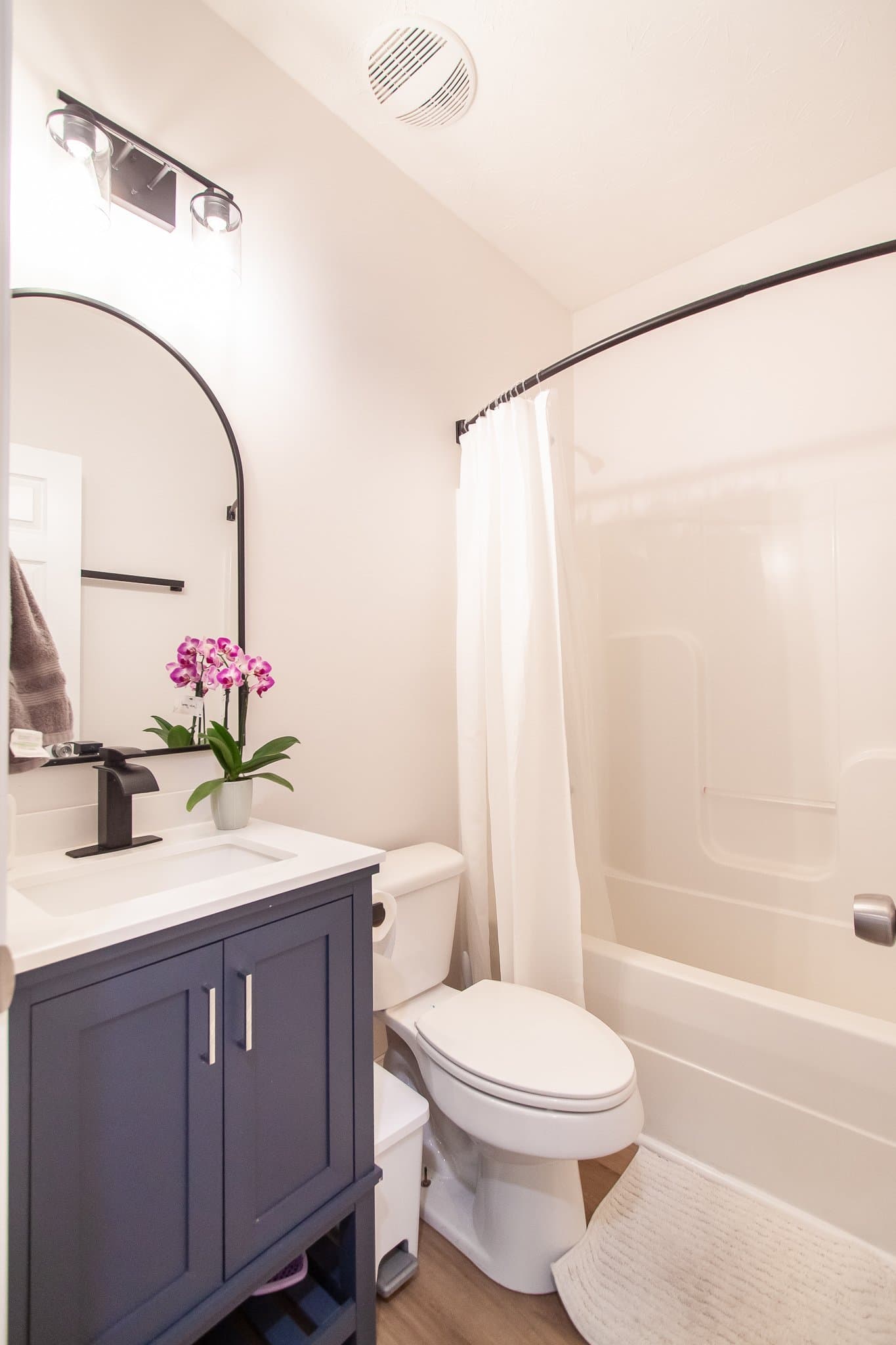 Auburn House: 724 Ellis St