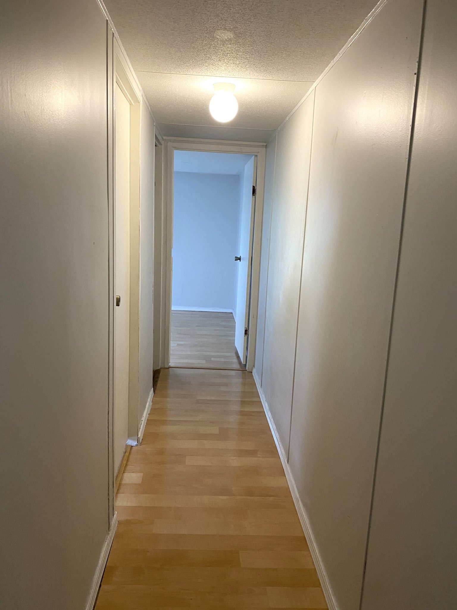 New iberia House: 5907 Cromwell Drive