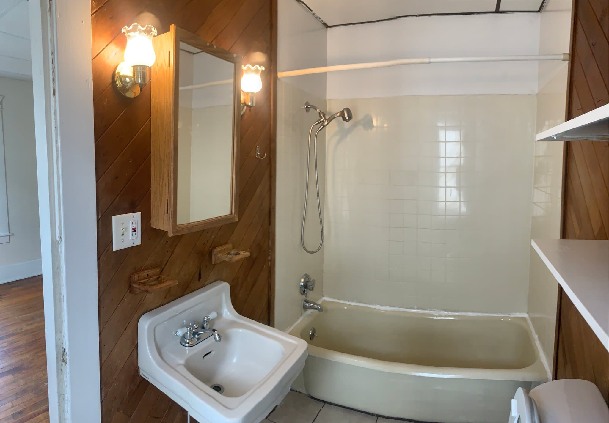 Webster Apartment: 2 N Main Street