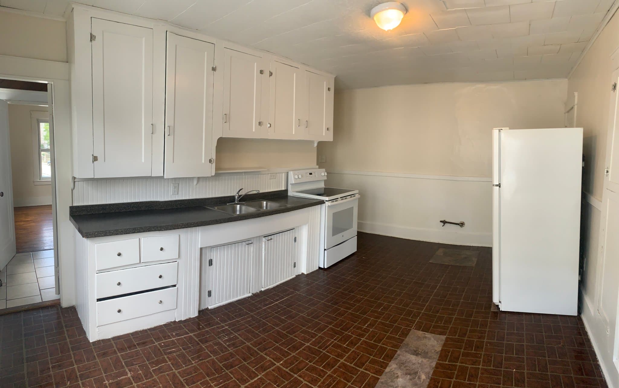 Webster Apartment: 2 N Main Street