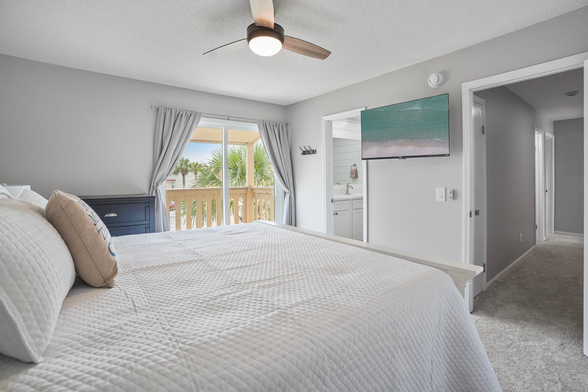 Panama City Beach Townhome: 17462 Front Beach Rd