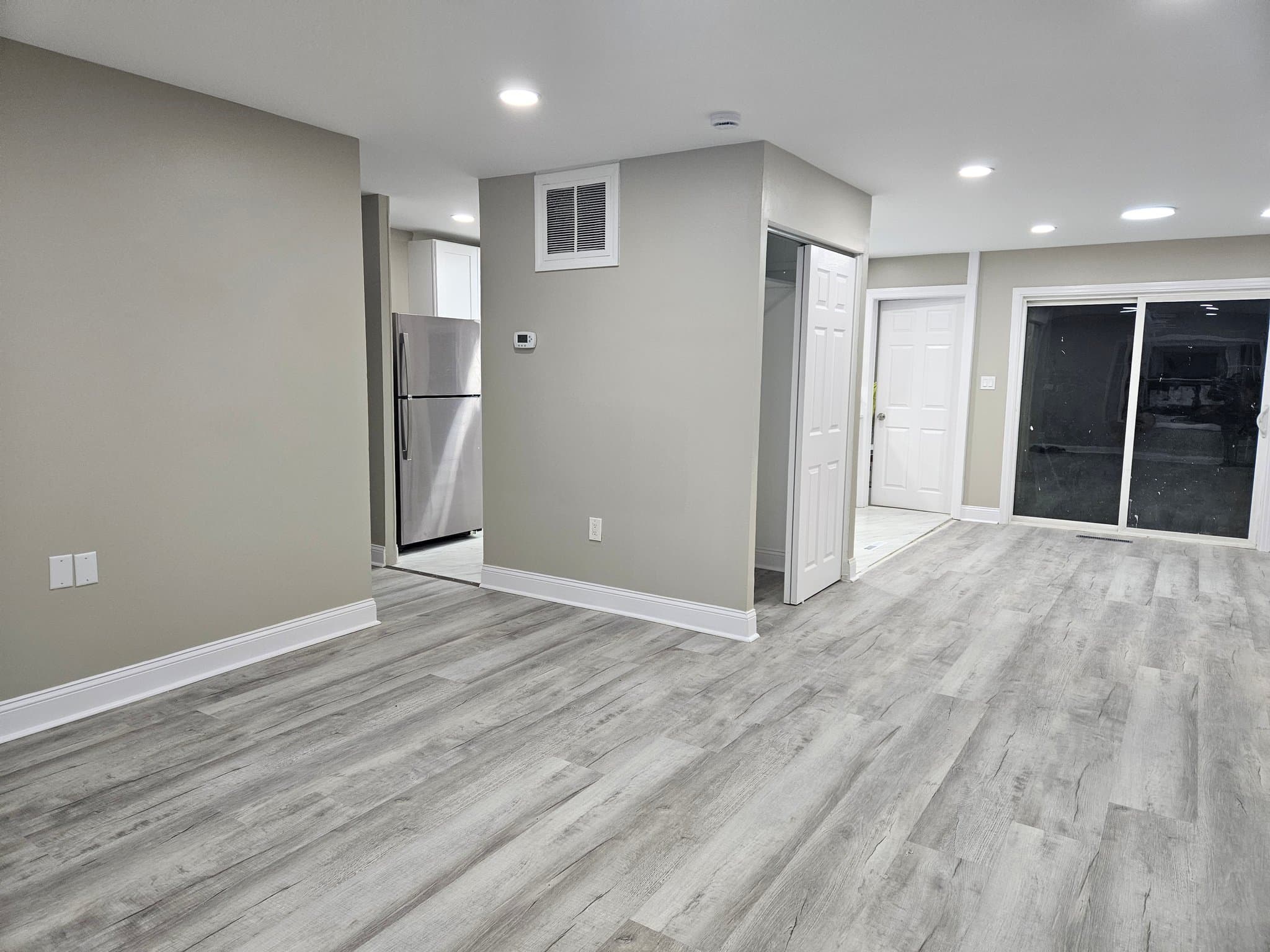 streamwood House: 1020 S Park Blvd