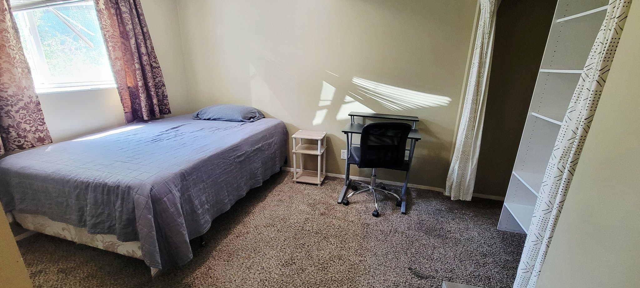 Kerns Single Room: 5564 Townsend Way