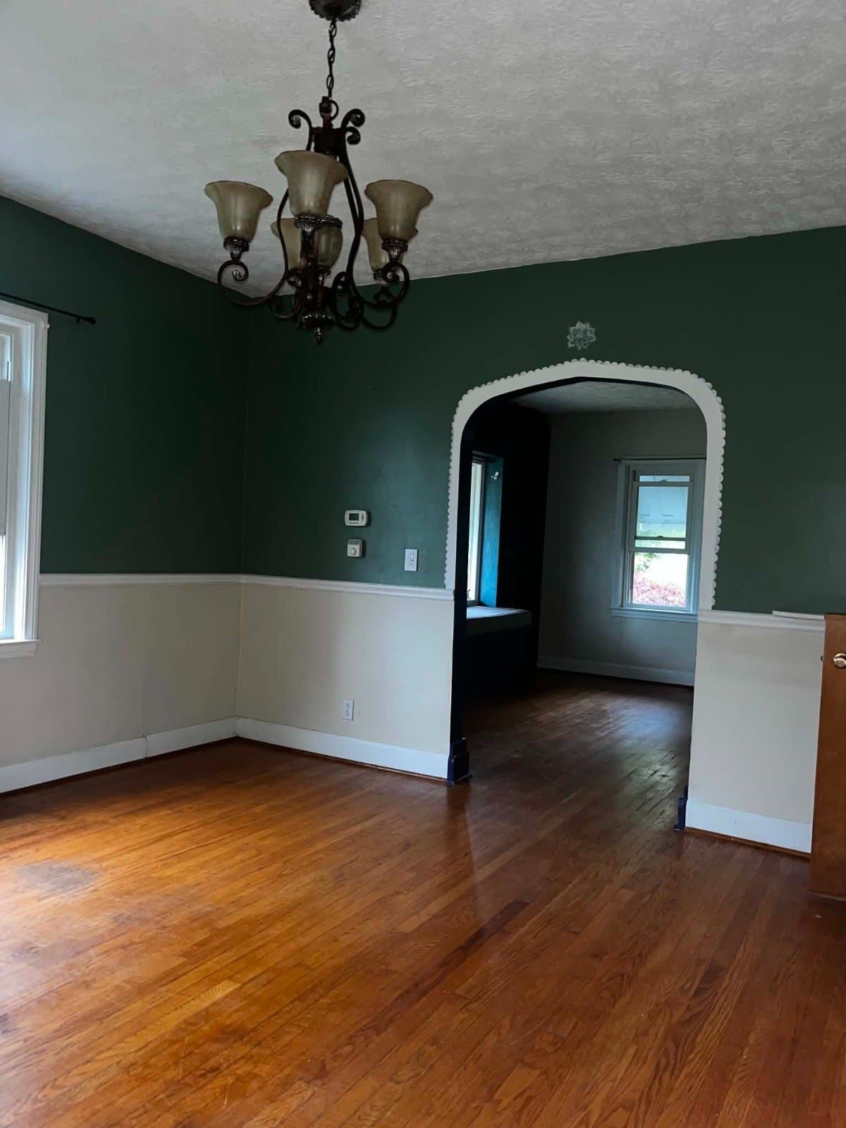 Greenville House: 9 N Diamond Street