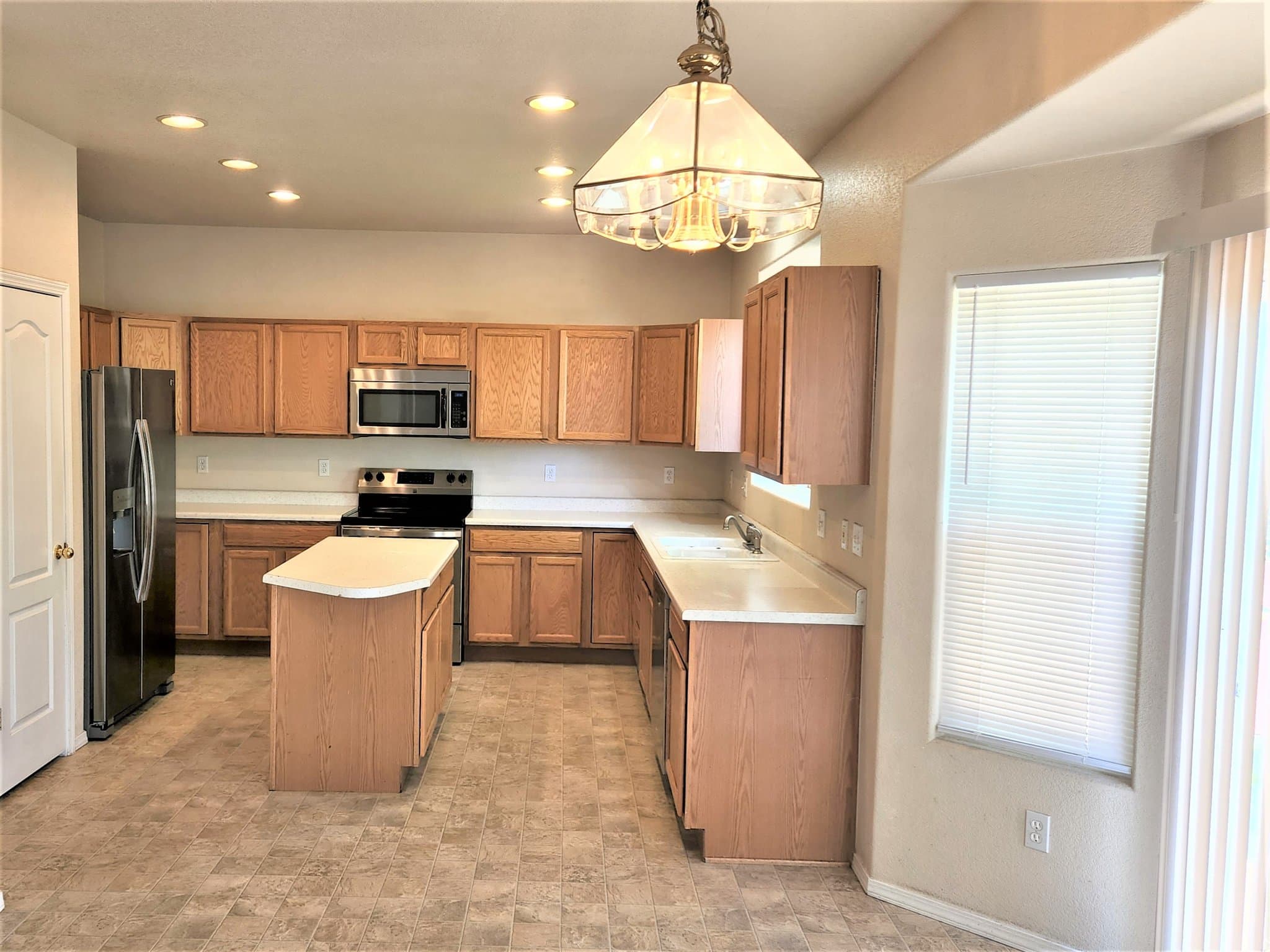 Fountain House: 796 Ridgebury Place