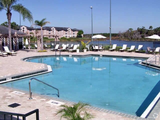 ORLANDO Townhome: 8801 Latrec Ave Orlando
