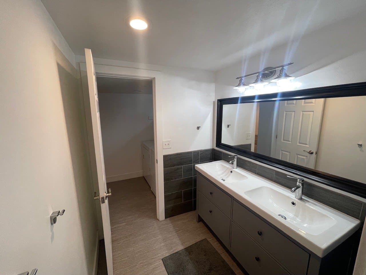 Ogden House: 2356 Tyler Ave