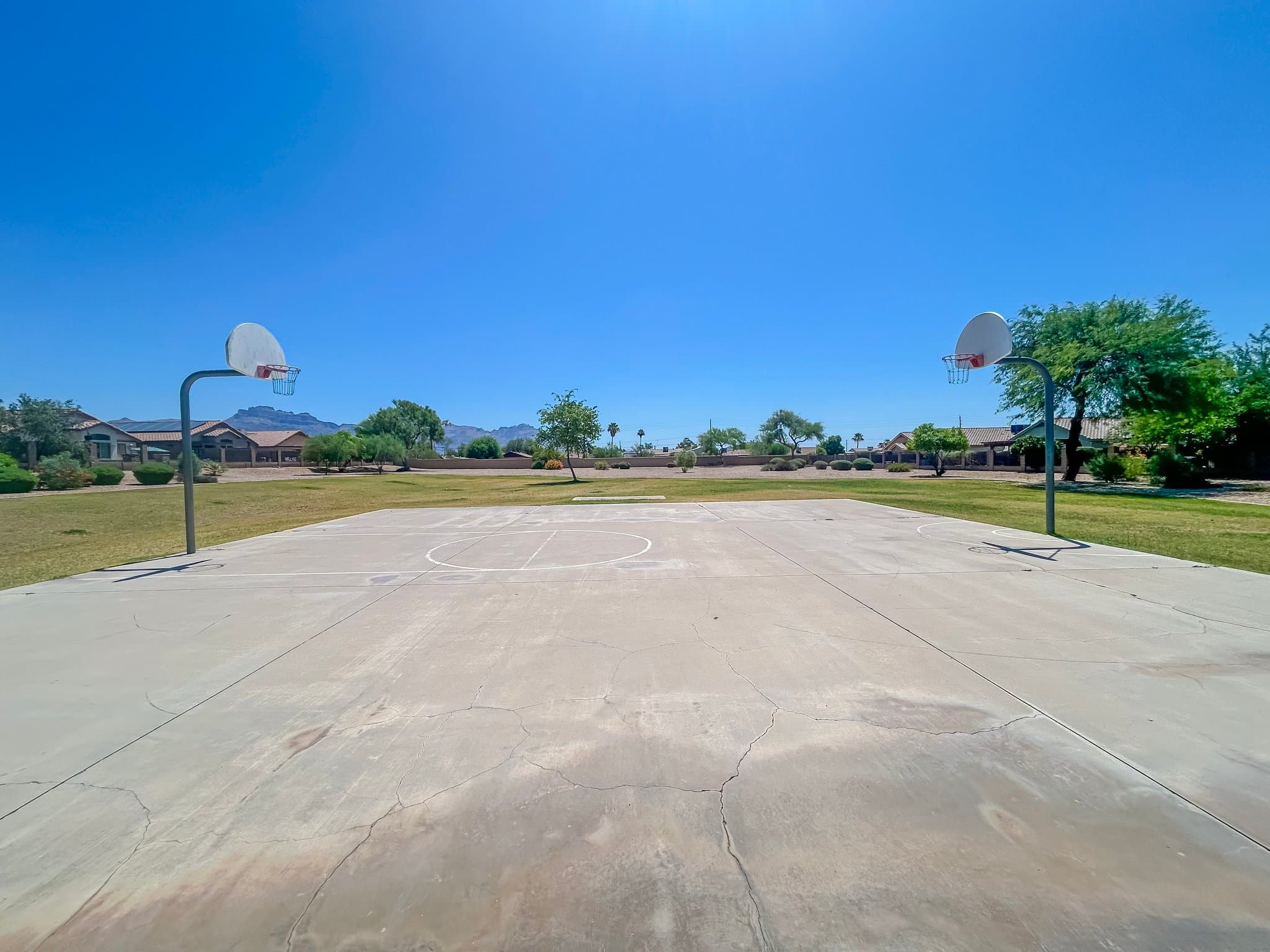Apache Junction House: 927 E Yuma Ave