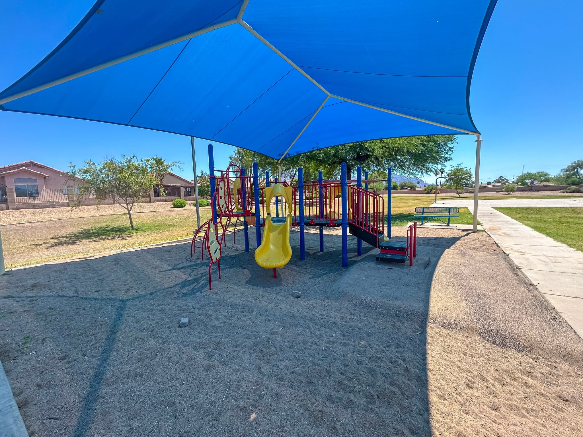 Apache Junction House: 927 E Yuma Ave