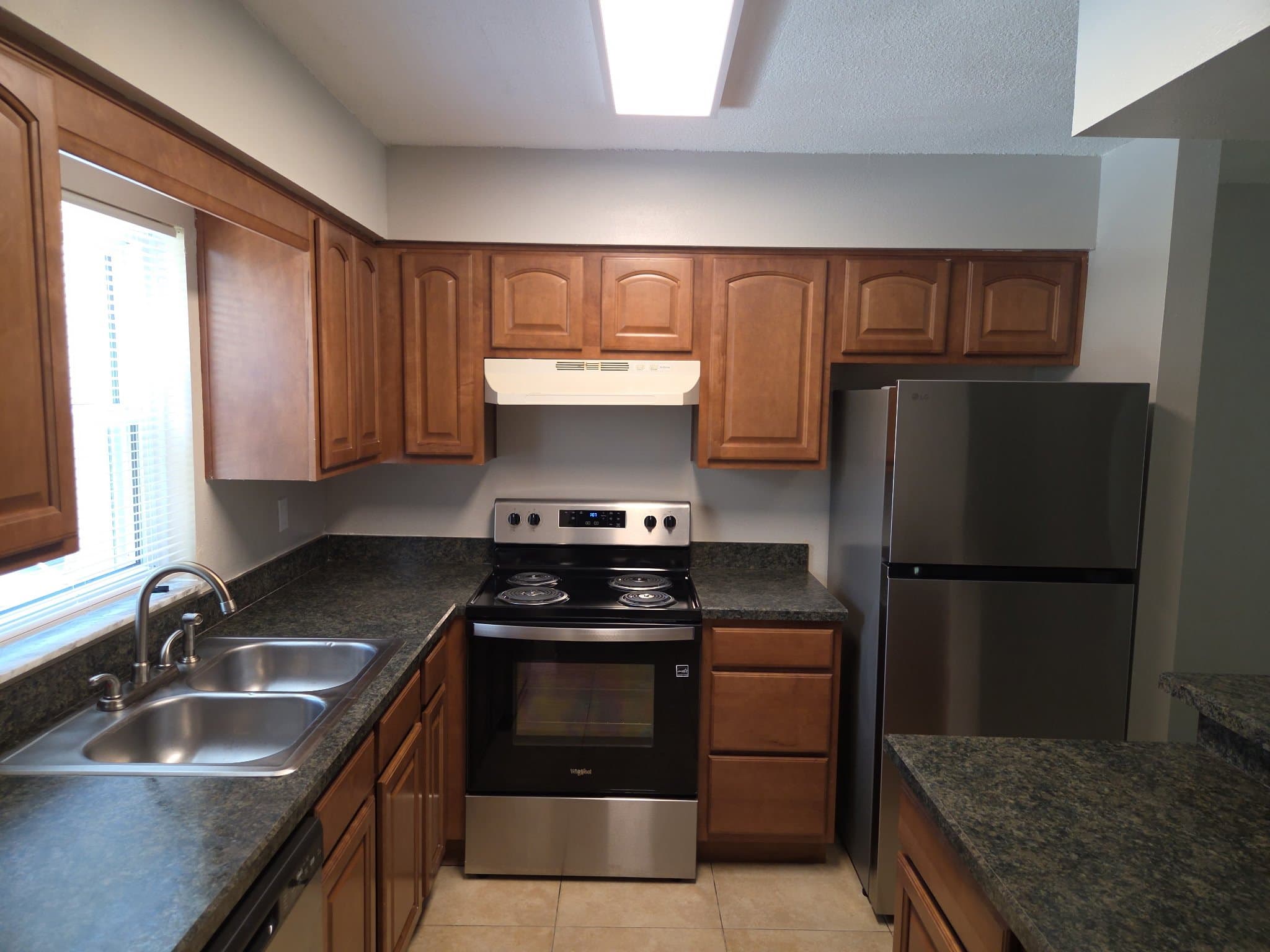 Kissimmee Apartment: 2434 N John Young Pkwy