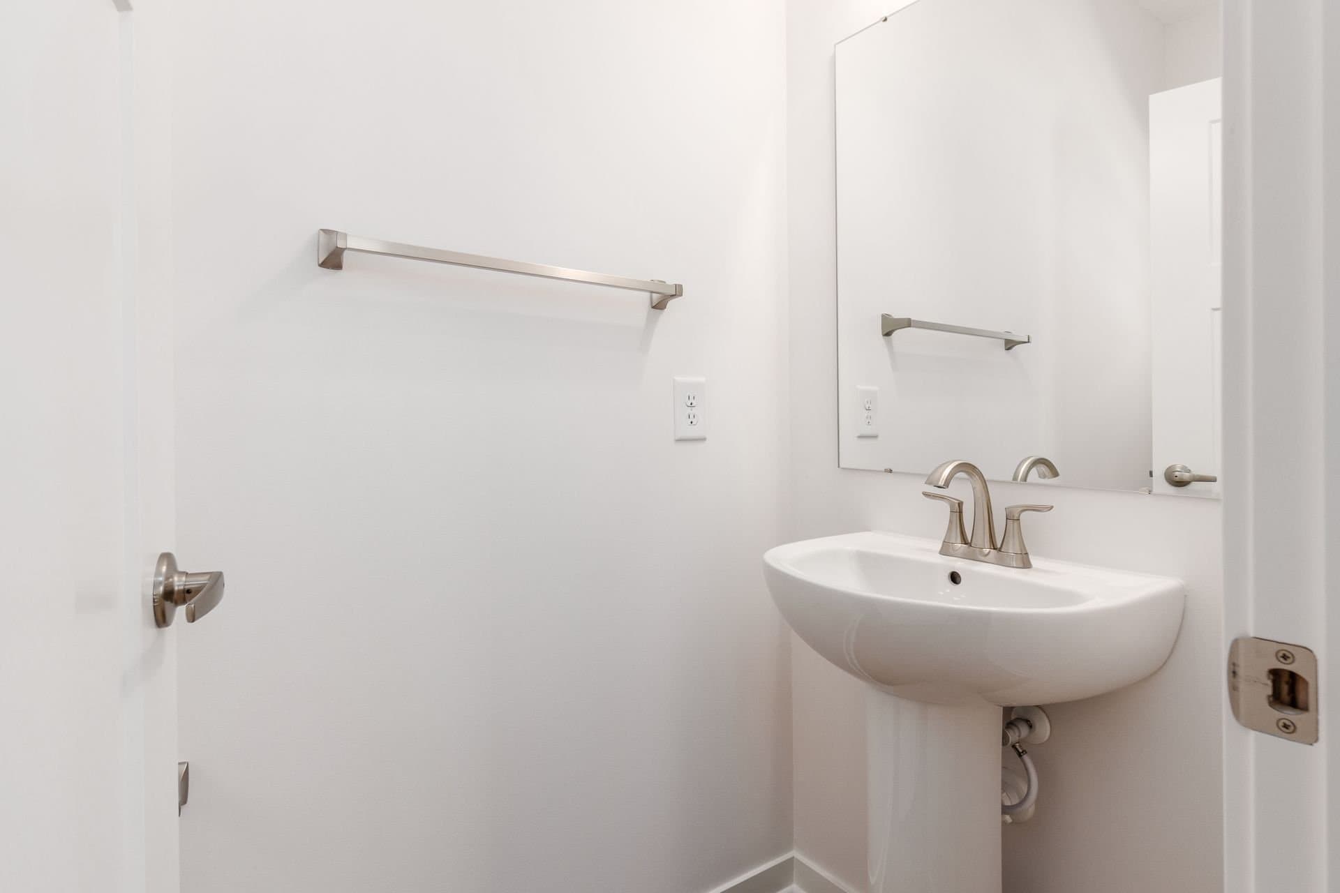 Grove City House: 2787 Horsham Dr