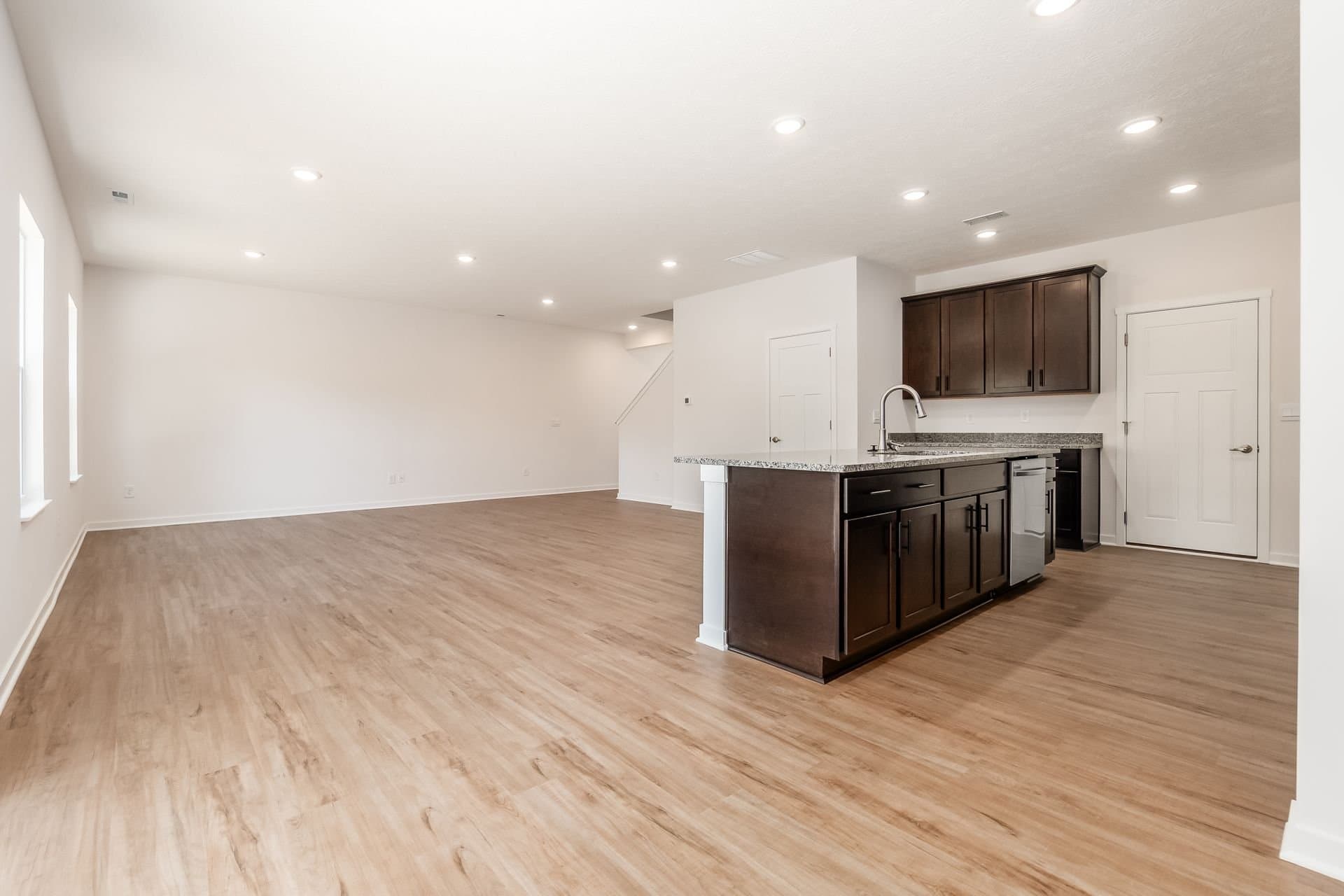 Grove City House: 2787 Horsham Dr